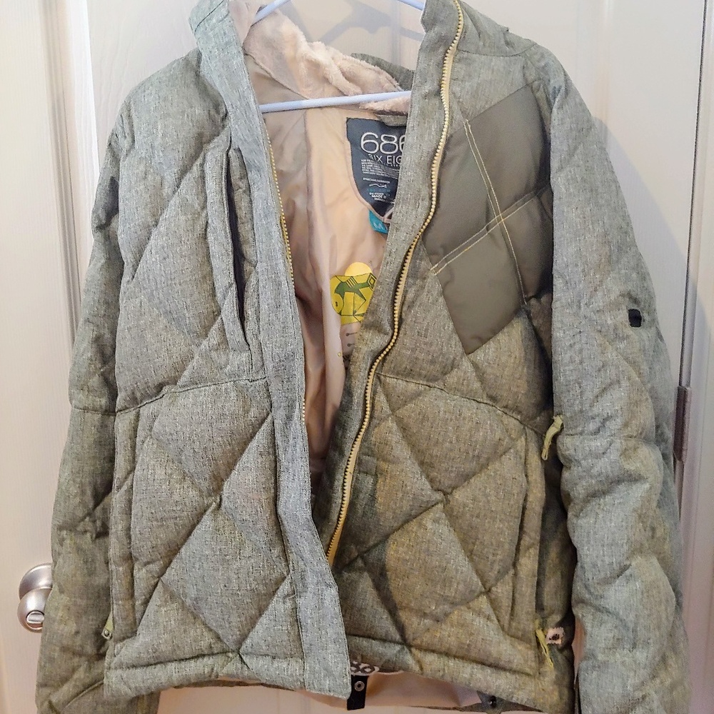 686 Hooded Women's Snow Jacket